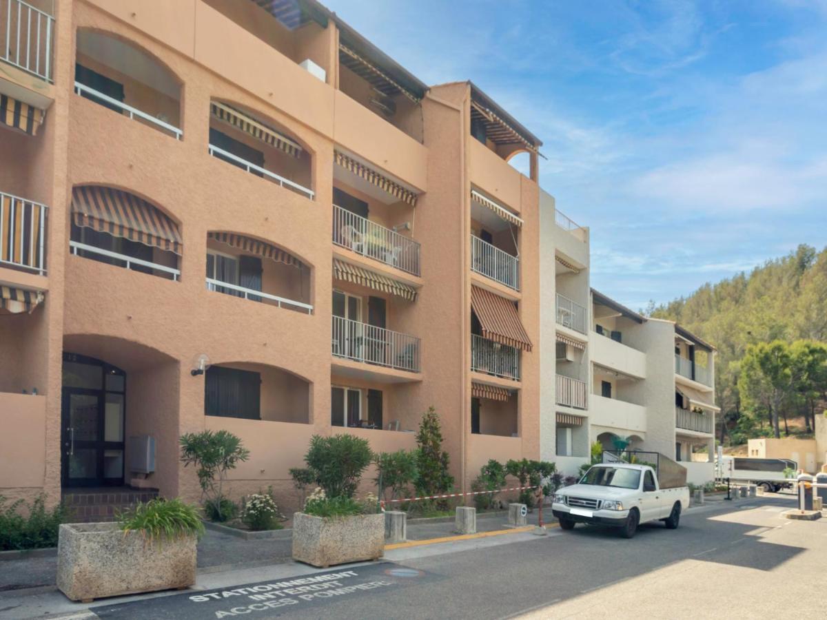 Studio Les Aigues Marines-63 By Interhome Сен-Сир-сюр-Мер Экстерьер фото
